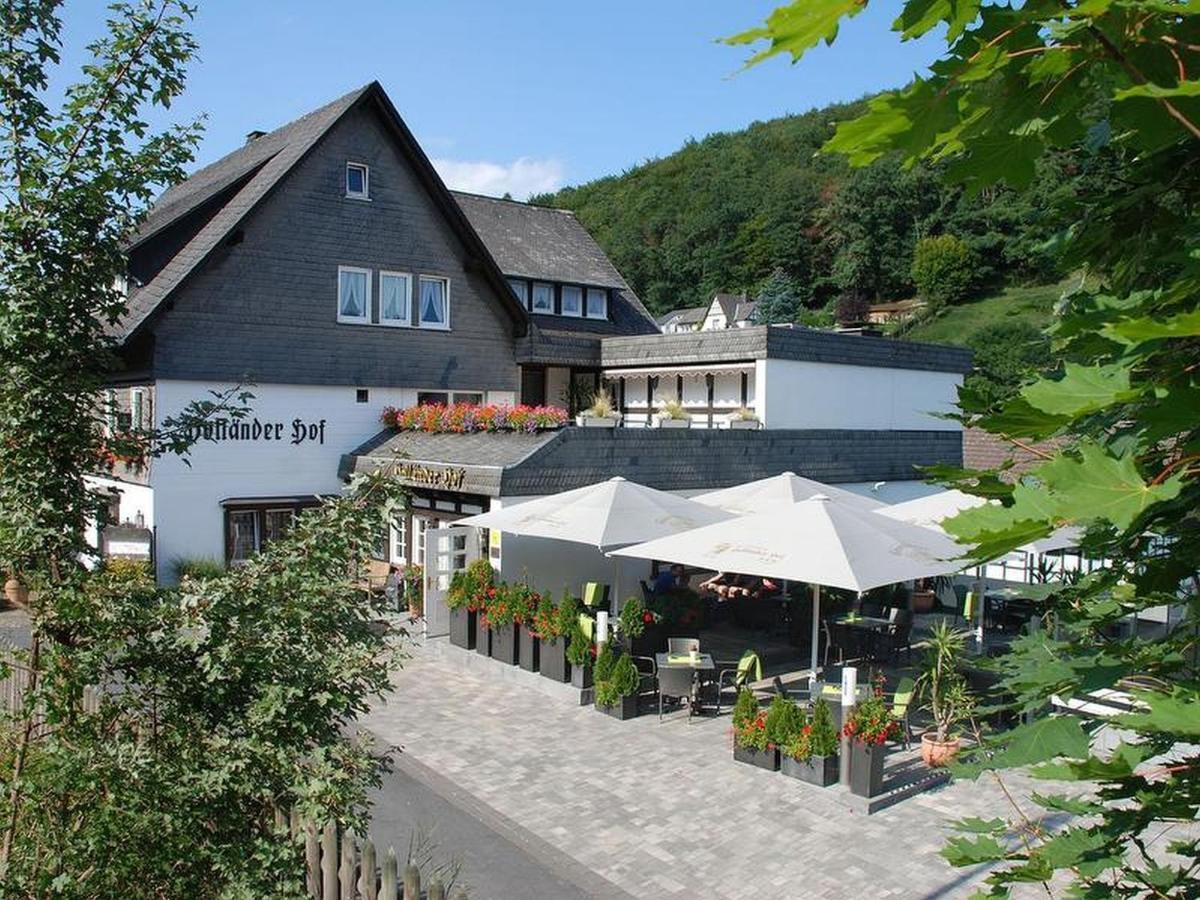 Hotel Hollaender Hof Meschede Exterior photo